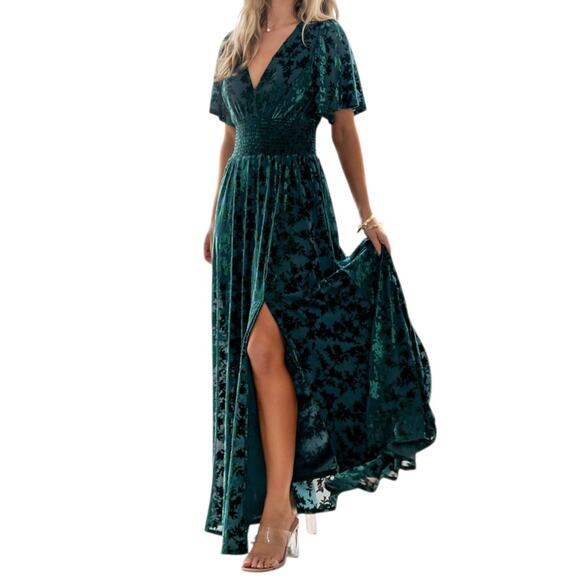 BALTIC BORN Women 3X Veronica Maxi Dress Green Velvet Burnout Smocked Waist NEW - Picture 1 of 12